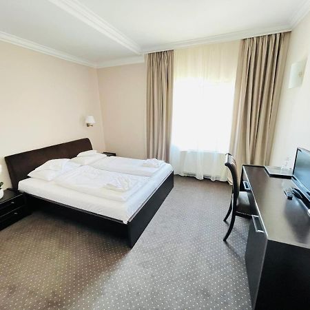 Hotel Opal Zalau Ngoại thất bức ảnh